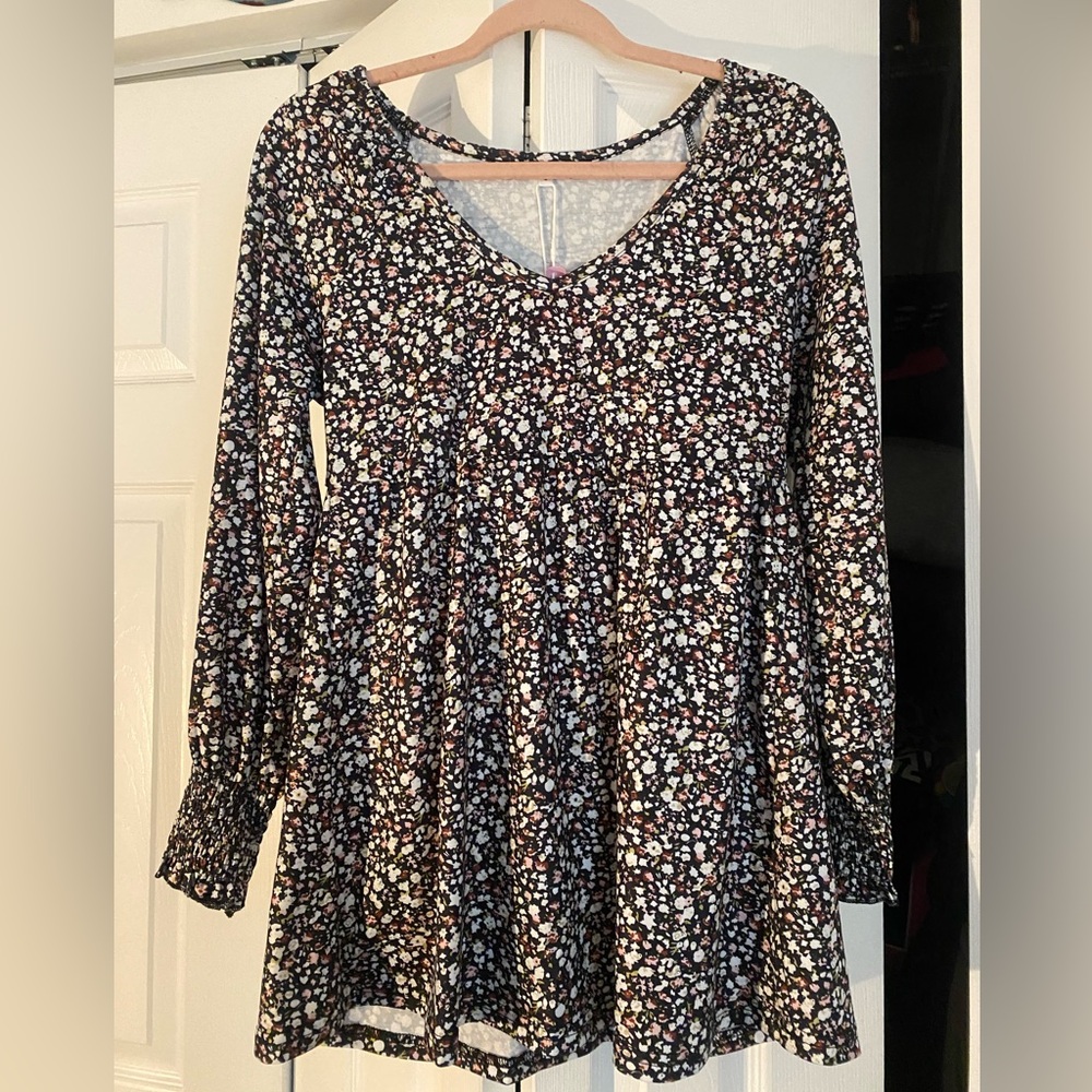 Floral V-Neck Long Sleeve Women’s Top - Black with Pink & White Floral